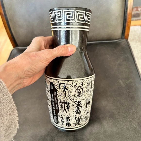 Vintage Handmade Ceramic Vase Sgraffito Decoration Chinese & Greek Etchings - Picture 7 of 8